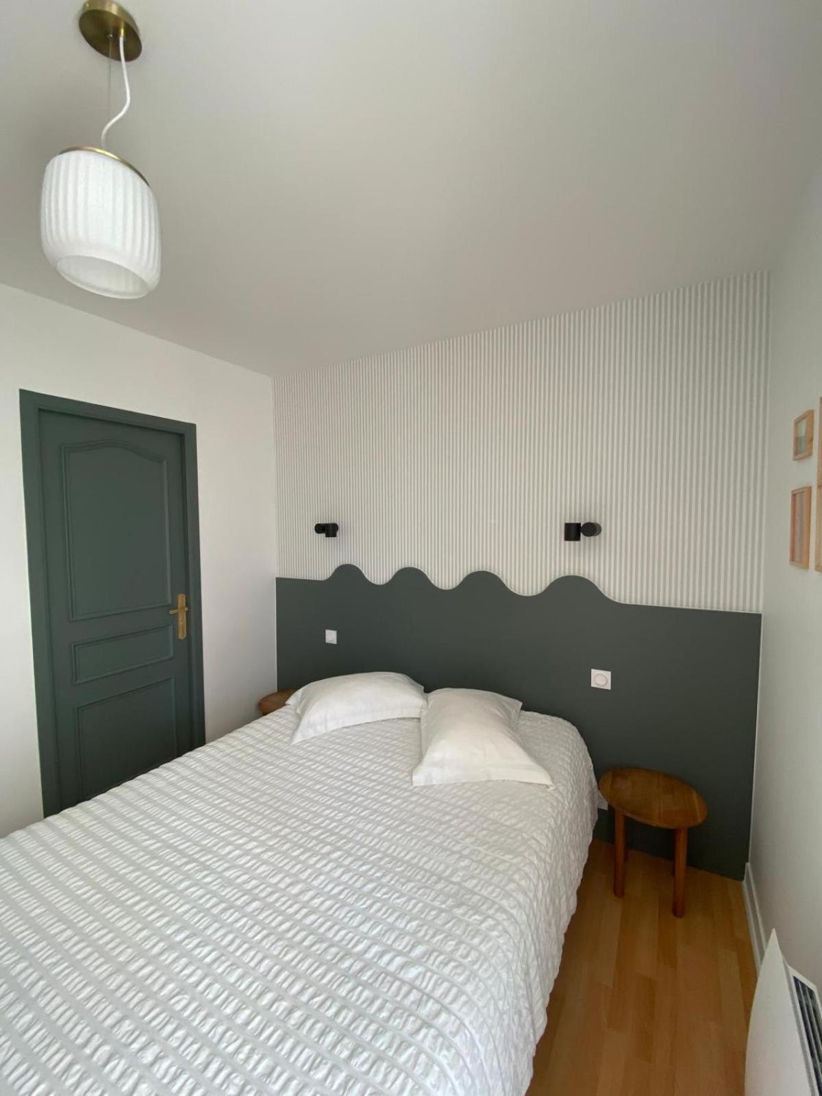 Hotel Les Voisins Beaucemaine Ploufragan Habitación foto