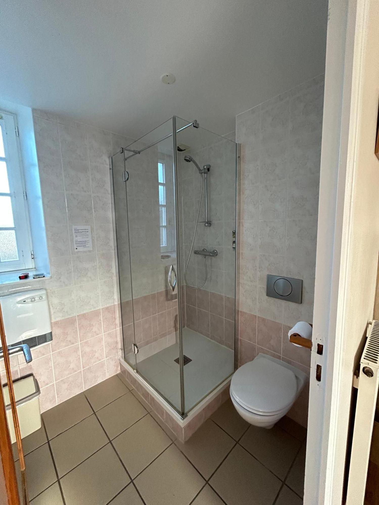 Hotel Les Voisins Beaucemaine Ploufragan Habitación foto